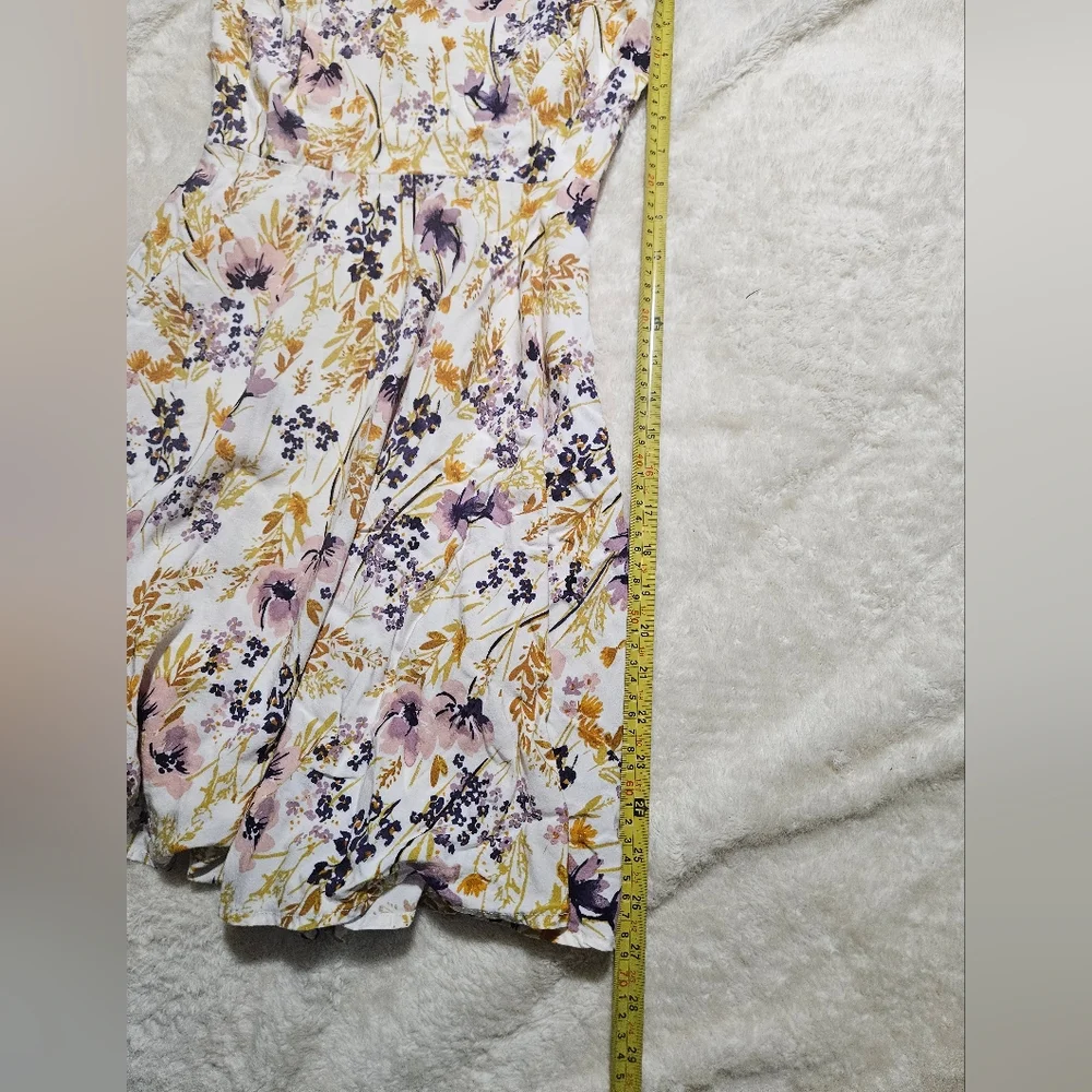 Old Navy Floral Print Dress - Picture 5 of 9